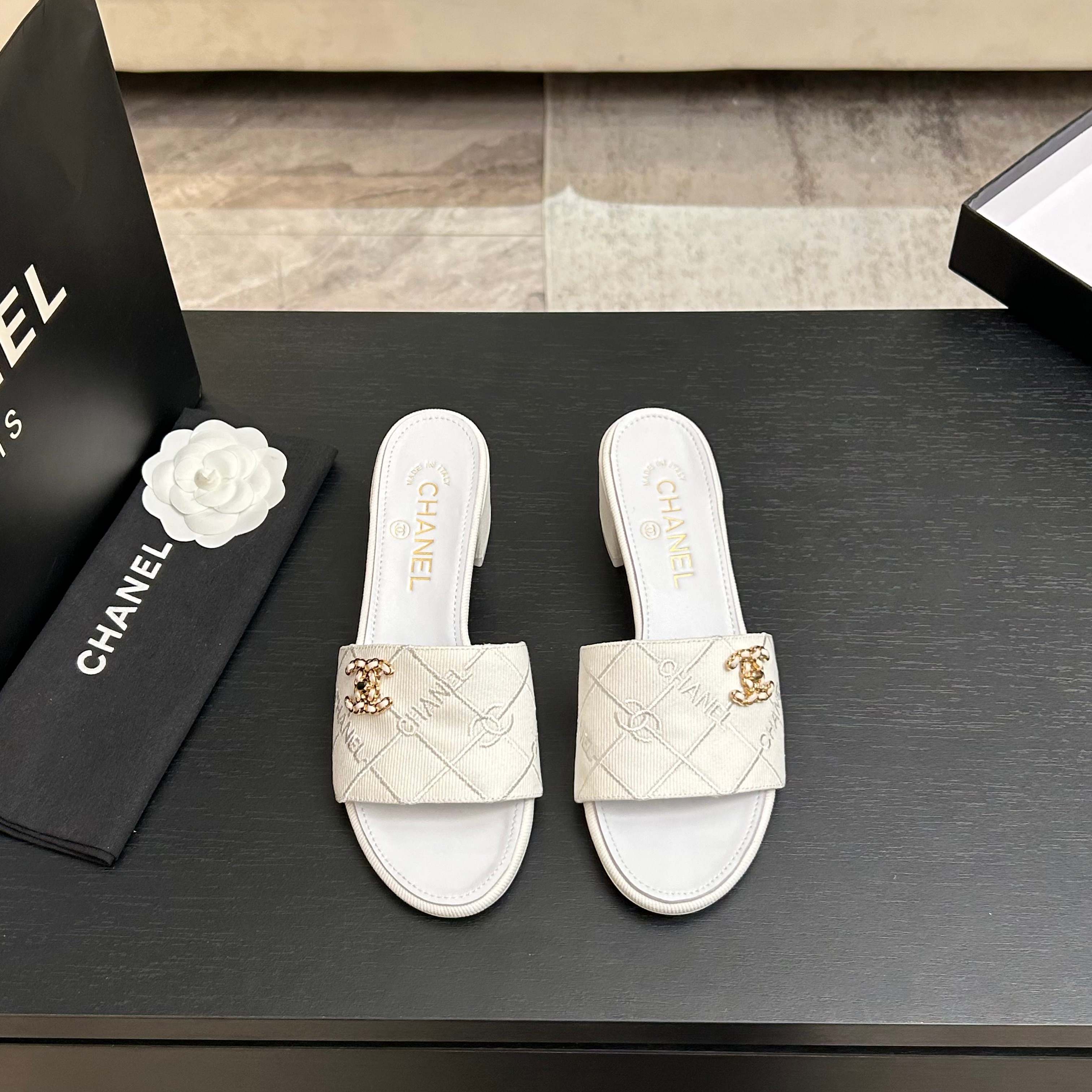 Chanel sz35-39 mnq0259